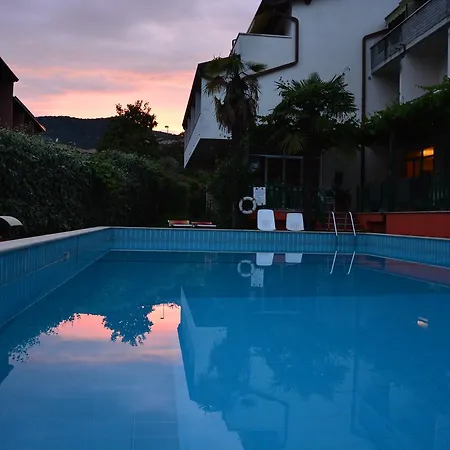 Hotell Giotto Garda (Verona)