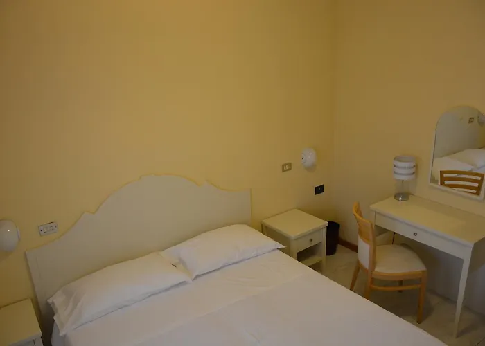 Giotto 2* Garda (Verona)